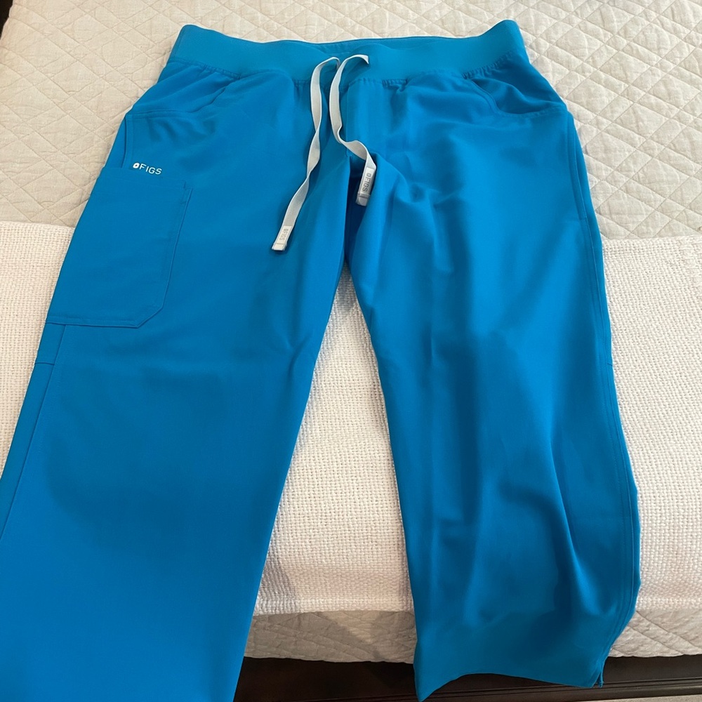 FIGS Extreme Blue Scrub Cargo Pant